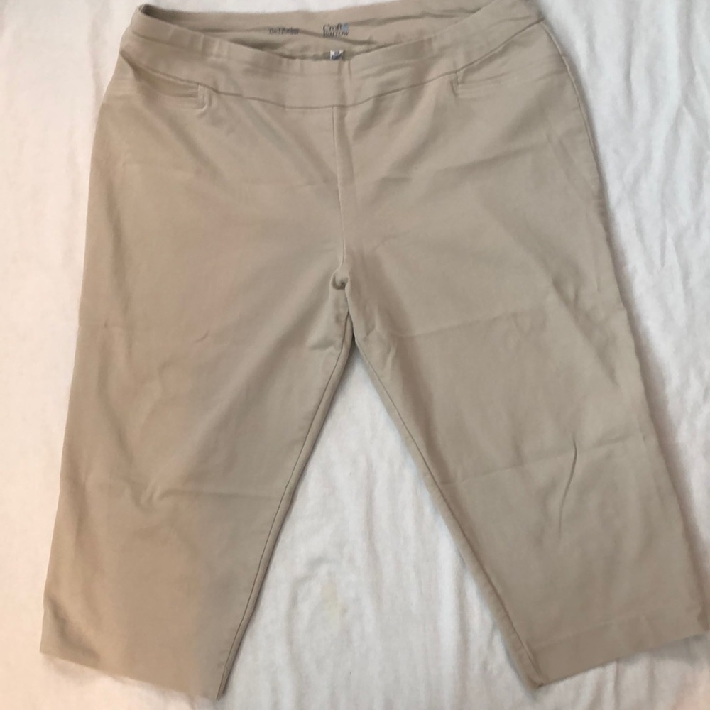 Khaki Capris